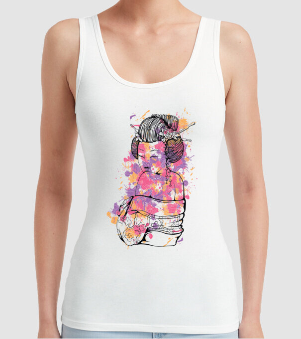 Geisha colorată model alb pe tricou