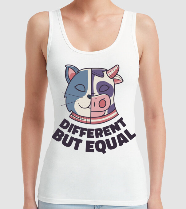 Diferit, dar egal model alb pe tricou