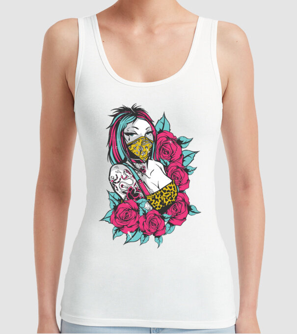 Fată tatuată model alb pe tricou