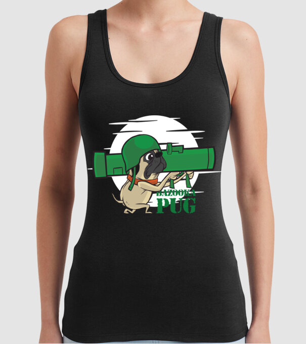 Mops Bazooka model negru pe tricou