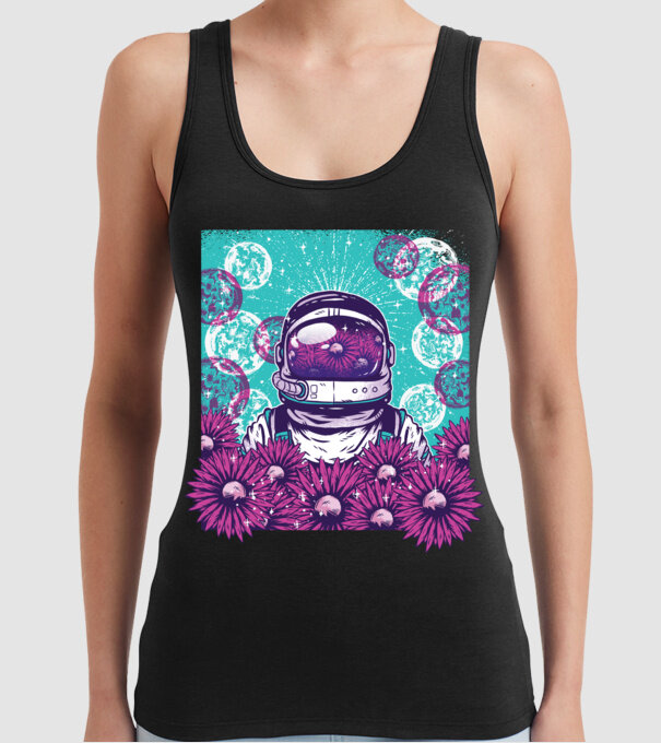 Floral Astronaut model negru pe tricou