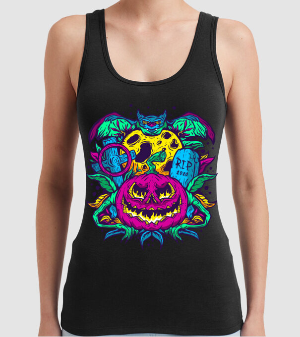 model negru pe tricou