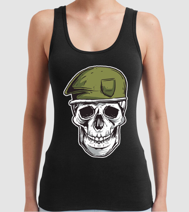 Craniu Soldat model negru pe tricou