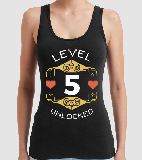 Level 5 Unlocked Gamer Birthday model negru pe tricou