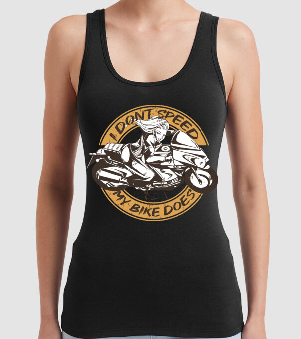 Fată Motociclist model negru pe tricou