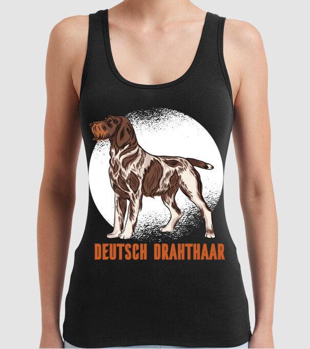 Brac german cu păr sârmos model negru pe tricou