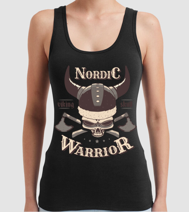 Nordic Warrior model negru pe tricou