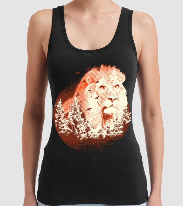 Tricou Leu Natură model negru pe tricou