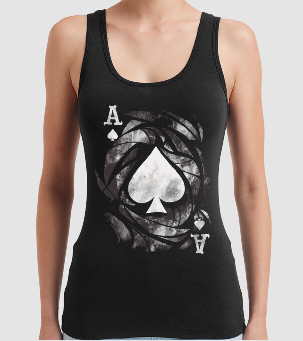 As de pică model negru pe tricou