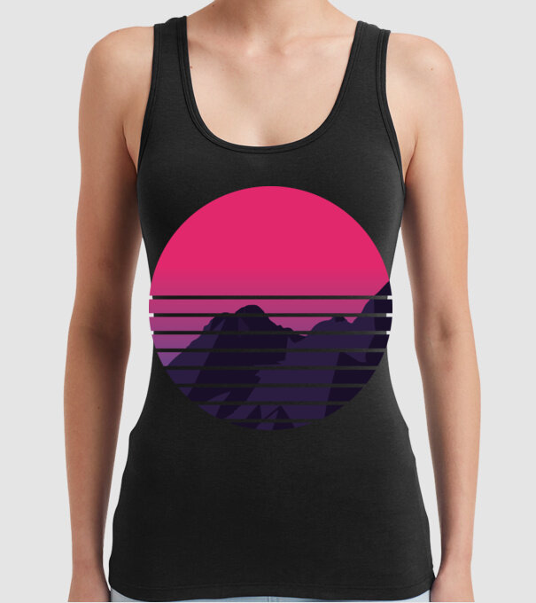 Retro Munte model negru pe tricou