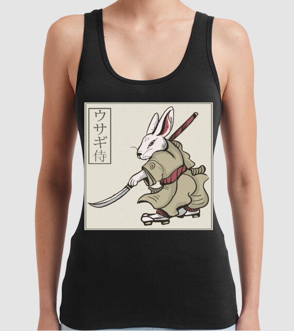 Iepure Samurai model negru pe tricou