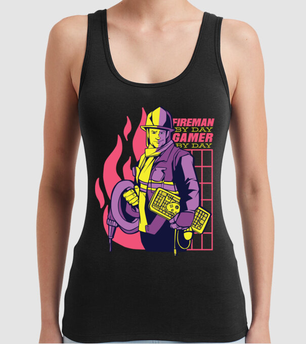 Pompier ziua, Gamer noaptea model negru pe tricou