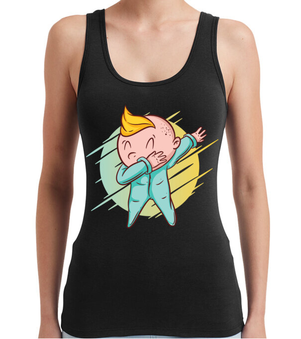  model  pe tricou