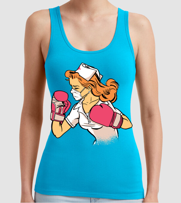Asistentă Boxer model turcoaz pe tricou