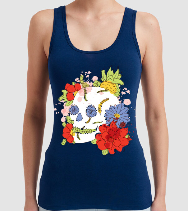 Craniu cu Flori model albastru închis pe tricou