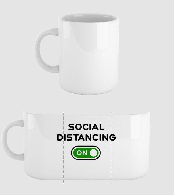 Social distancing on model alb pe tricou