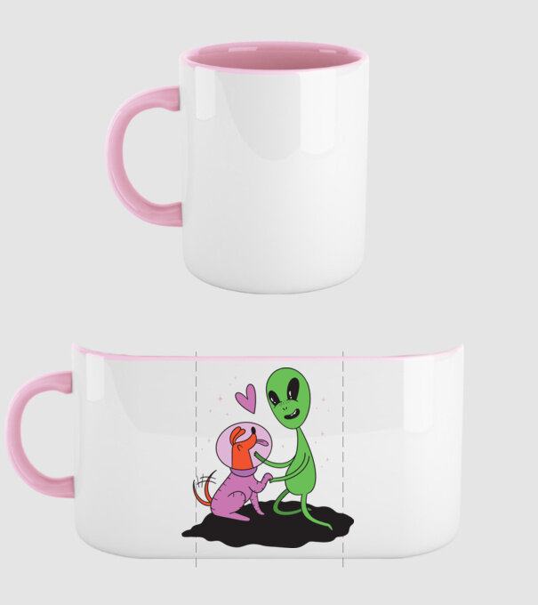 Alien cu câine model roz deschis pe tricou