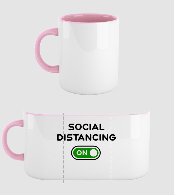 Social distancing on model roz deschis pe tricou