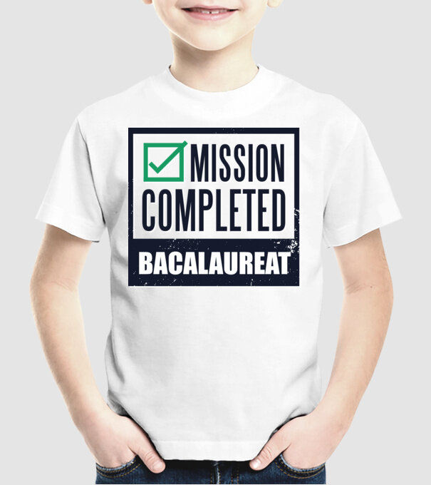 bacalaureat model alb pe tricou