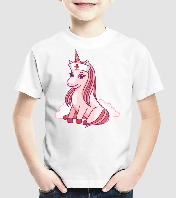 Îngrijitor unicorn model alb pe tricou