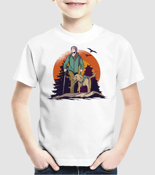 Excursie cu câine model alb pe tricou
