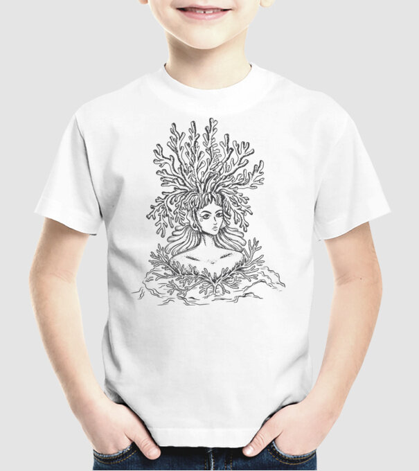 Cap de femeie Coral model alb pe tricou