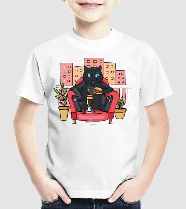 Pisică relaxându-se model alb pe tricou