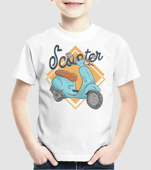 Scooter model alb pe tricou