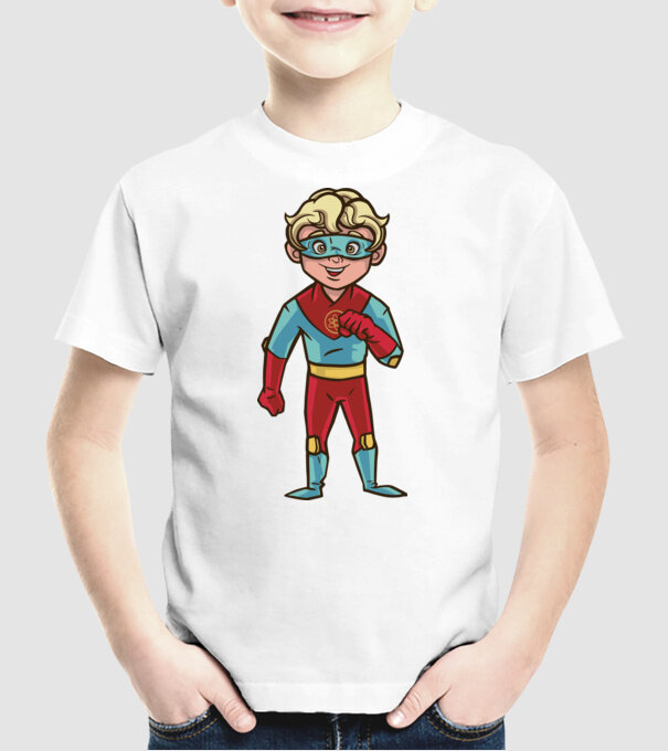 Băiat supererou model alb pe tricou