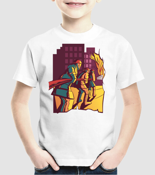 Pompieri în acțiune model alb pe tricou