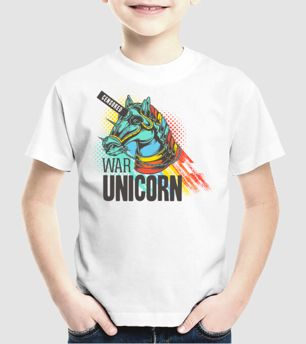 War Unicorn model alb pe tricou