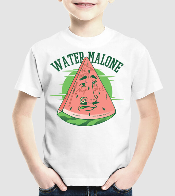 Water Malone model alb pe tricou