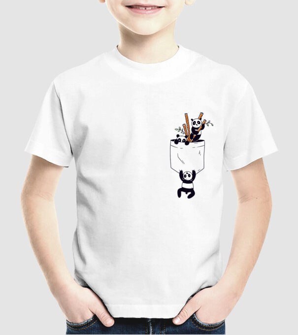 Panda de buzunar model alb pe tricou