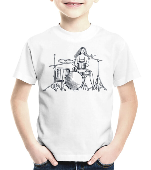  model  pe tricou
