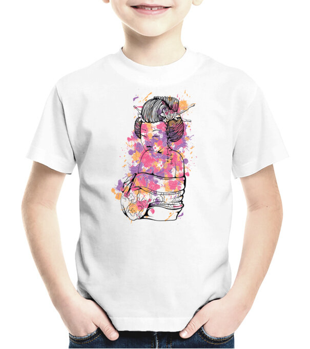  model  pe tricou