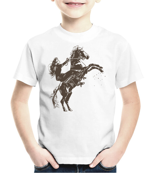  model  pe tricou