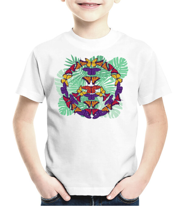  model  pe tricou