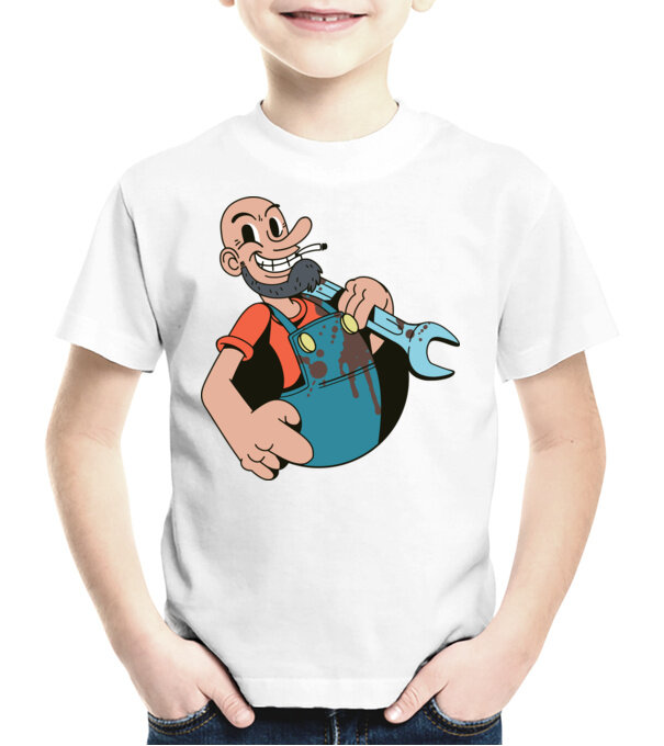  model  pe tricou