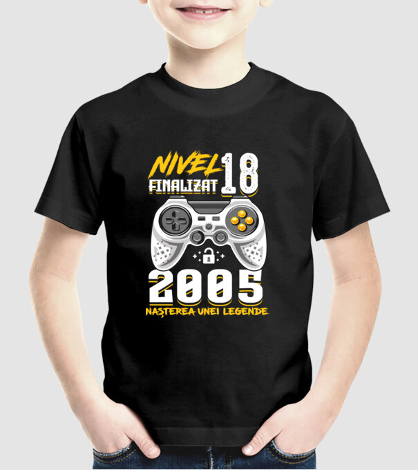 Nivel Finalizat 18 2005 model negru pe tricou