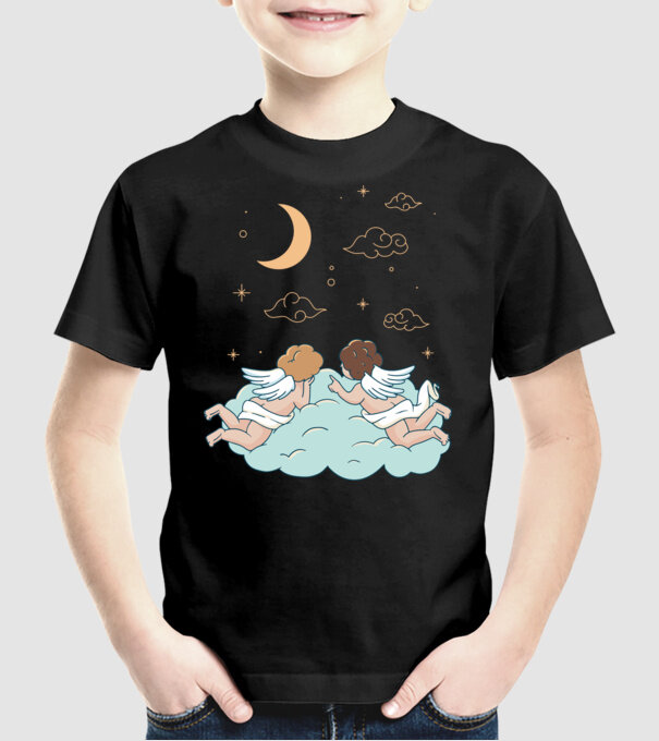 Îngeri model negru pe tricou