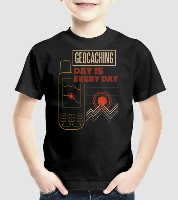 Geocaching model negru pe tricou