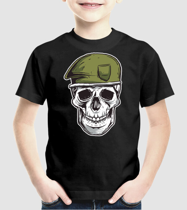 Craniu Soldat model negru pe tricou