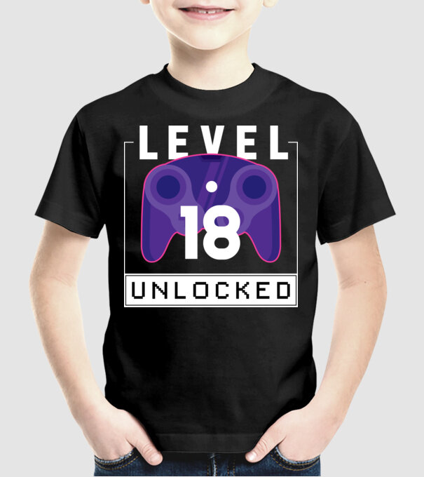 Level 18 Unlocked Gamer Birthday model negru pe tricou