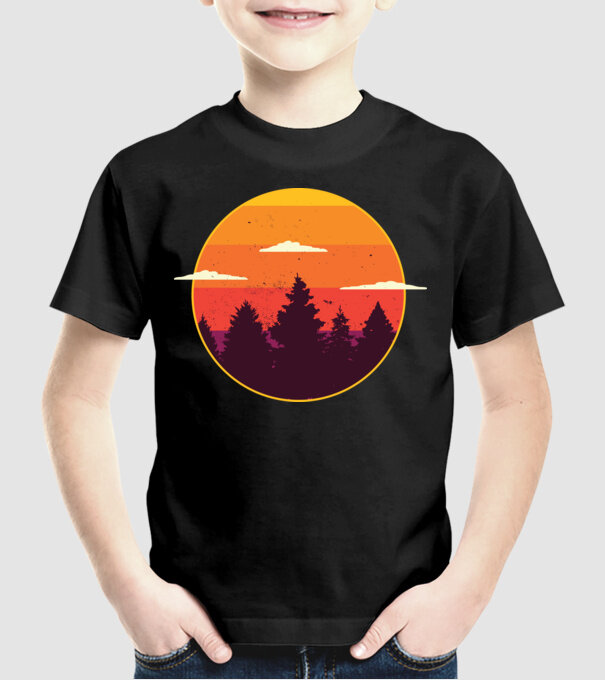 Apus de soare în pădure model negru pe tricou
