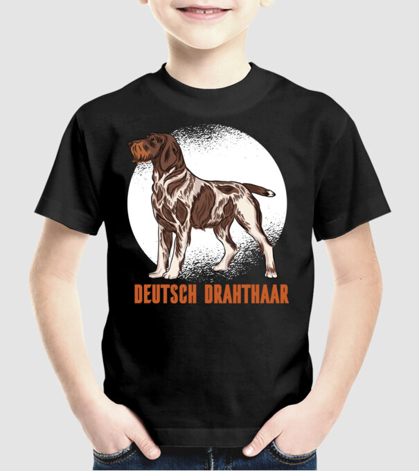 Brac german cu păr sârmos model negru pe tricou