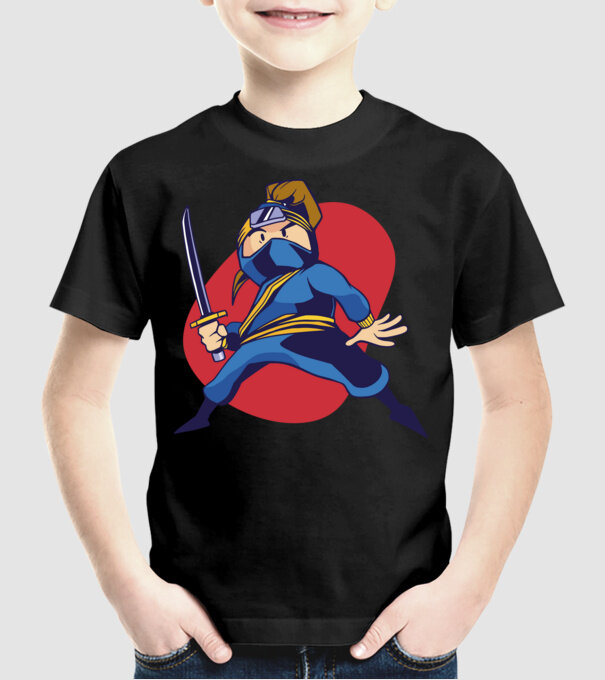Copil Ninja model negru pe tricou