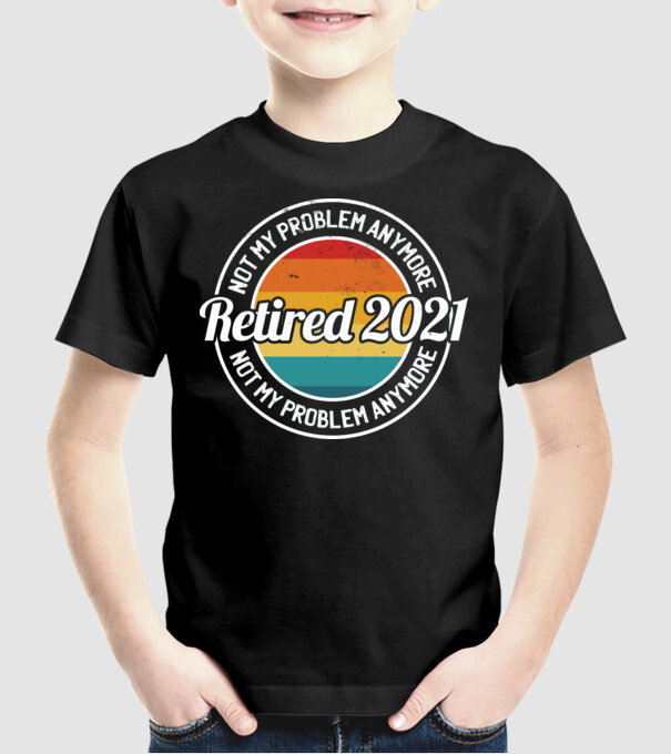 Pensionat 2021 model negru pe tricou