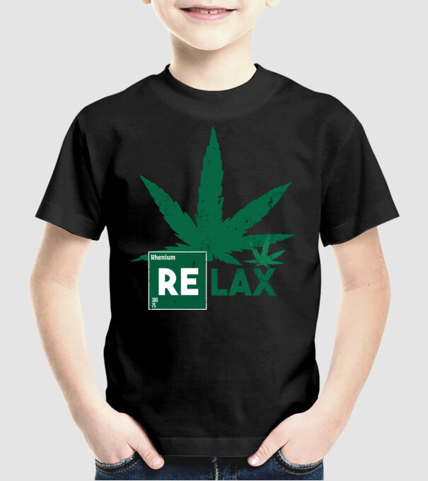 Relax Cannabis model negru pe tricou
