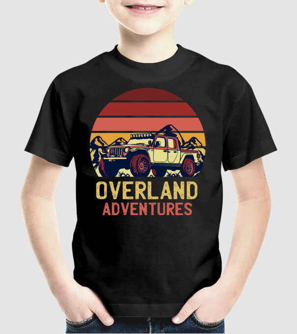 Jeep Retro model negru pe tricou