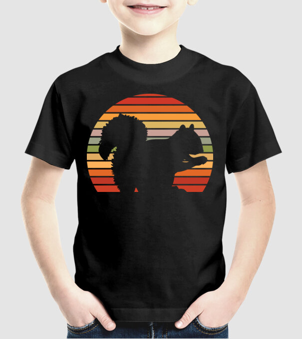 Veveriță Retro model negru pe tricou
